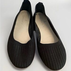 Dansko Women's Black Ribbed Ballet Flats